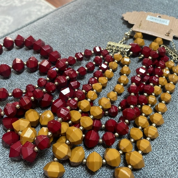 Alma-Mater Collection -Garnet & Gold Statement Jewelry Set necklace & earrings - Picture 13 of 14